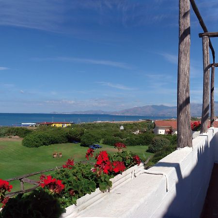 Hotel Della Baia Baia Domizia Dış mekan fotoğraf