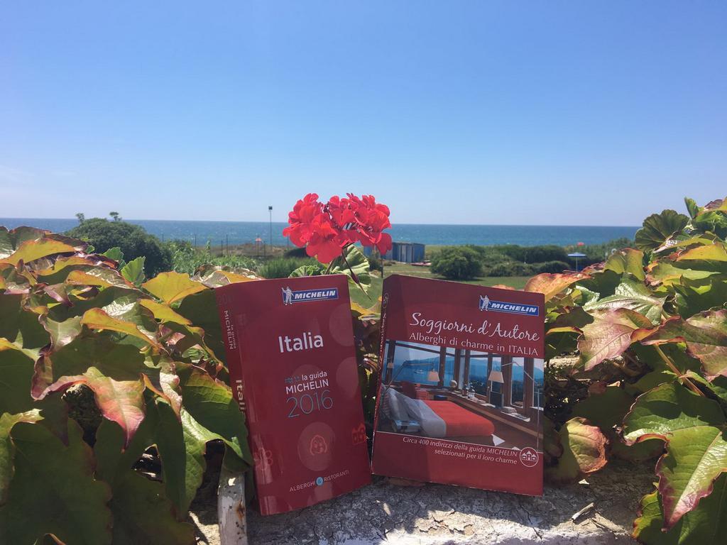 Hotel Della Baia Baia Domizia Dış mekan fotoğraf